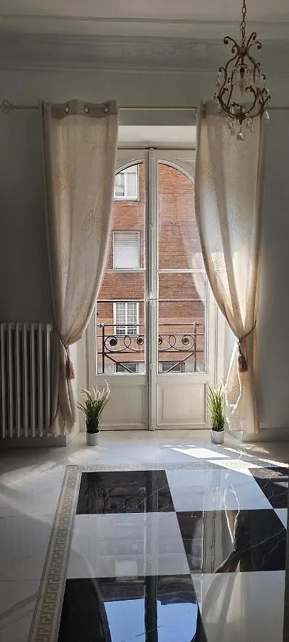 Appartement Elegante Monolocale - Macchi 1920 à Milan Italie