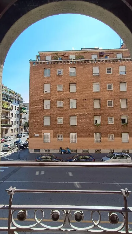 Appartement Elegante Monolocale - Macchi 1920 à Milan 0*,  Italie